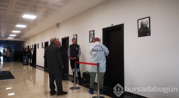 Erzurum'da bir akademisyen, odasında ölü bulundu