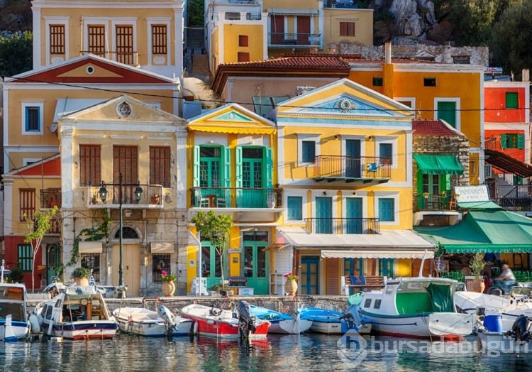 Yunanistan'a kapıda vize dönemi: 7 günlük turist vizesiyle gidilecek 10 ada
