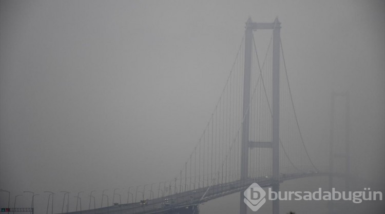 Osmangazi Köprüsü'nde sis nedeniyle görüş mesafesi azaldı
