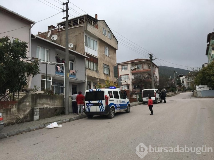 Annesi yıkarken boğulma tehlikesi geçiren bebek öldü