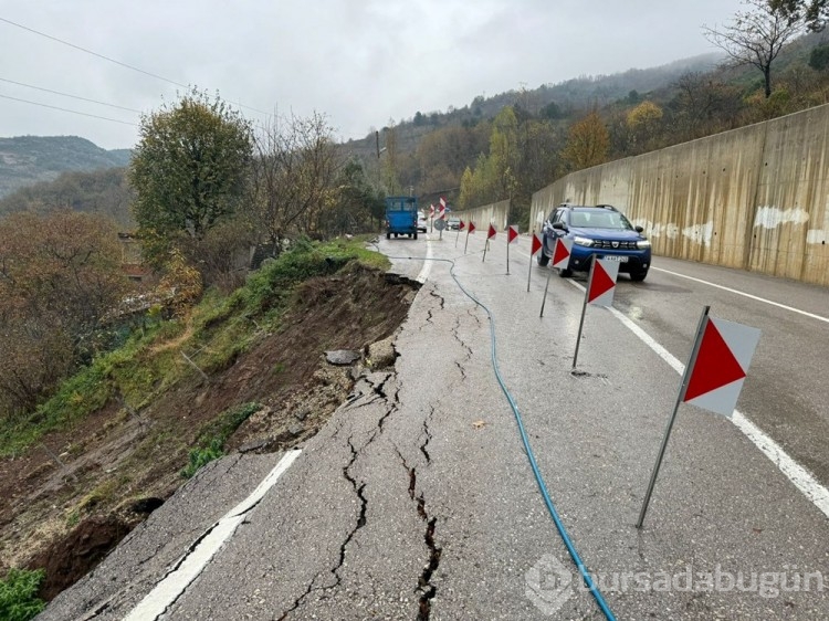 Bartın-Cide yolunda heyelan
