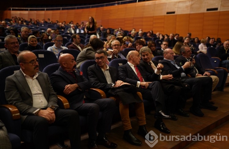 "Bir Ulus Uyanıyor" dünya prömiyeri Bursa'da yapıldı