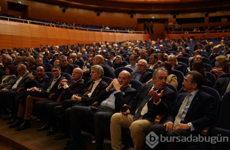 "Bir Ulus Uyanıyor" dünya prömiyeri Bursa'da yapıldı