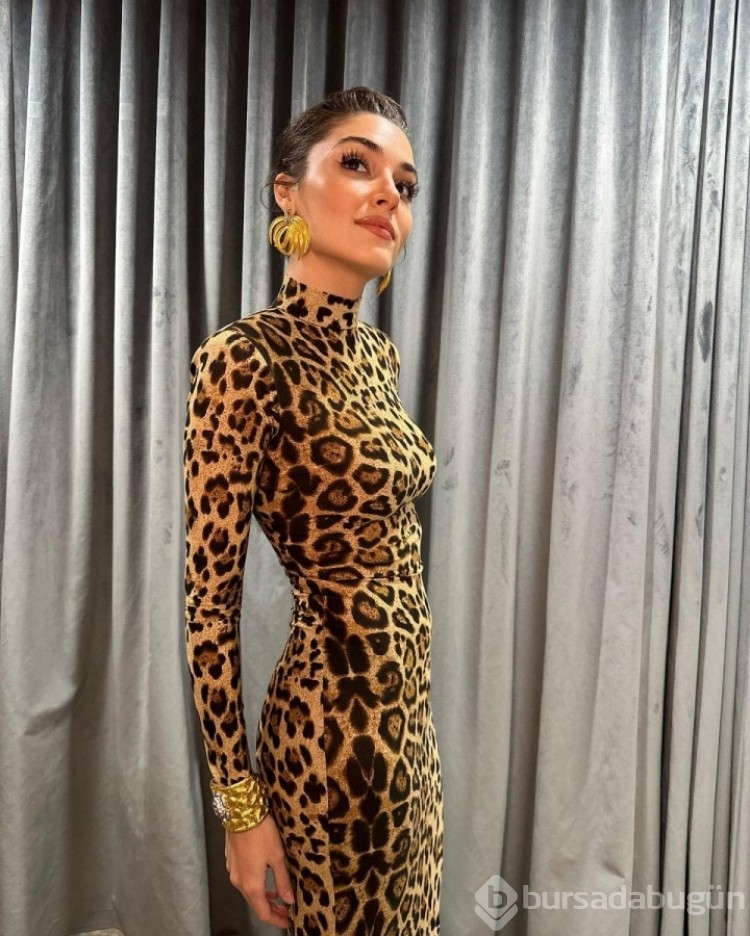 Hande Erçel'in leopar desenli elbisesi gündem oldu