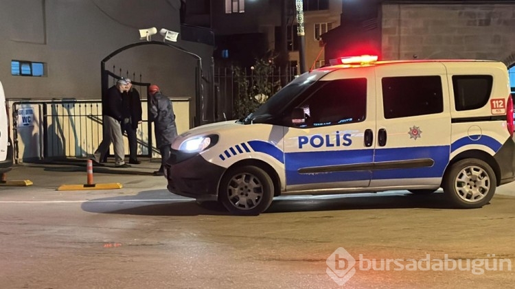 Astsubay trafikte tartıştığı genci tabancayla bacağından yaraladı
