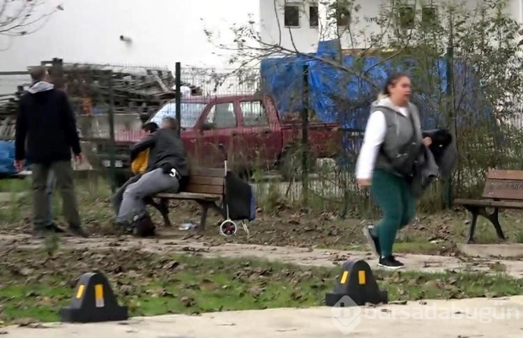 Eski eşini tabancayla rehin alan şüpheli tutuklandı, kızı ağladı
