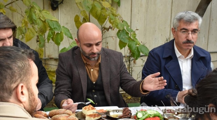 Tahran Yunus Emre Enstitüsü İranlıları Türk kahvaltısı ile buluşturdu
