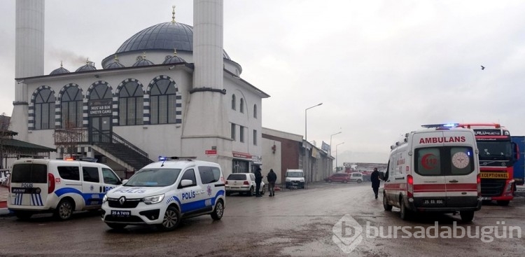 Mola faciayla bitiyordu (Aracın camı kırılarak kurtarıldı)
