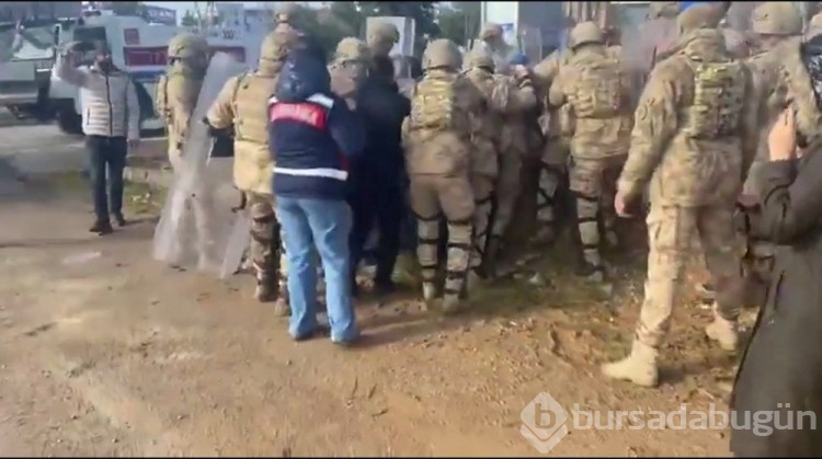 Şanlıurfa'da jandarma ile eylem yapan işçiler arasında gerginlik: 20 gözaltı
