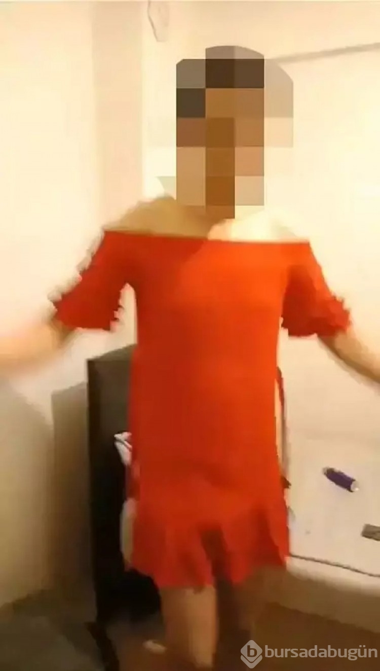 Kütahya'da tacizciyi eve çağırdılar, kadın elbisesi giydirip oynattılar