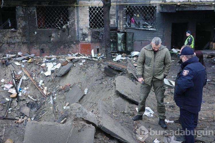 Kiev'e gece yapılan roket saldırısında 53 kişi yaralandı
