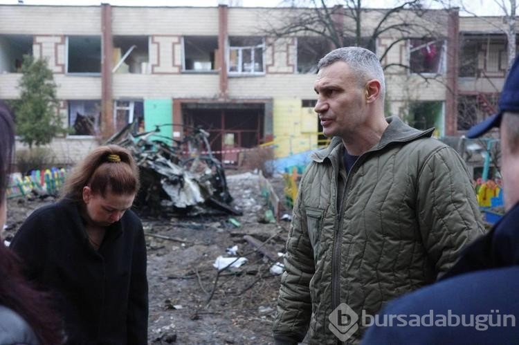 Kiev'e gece yapılan roket saldırısında 53 kişi yaralandı
