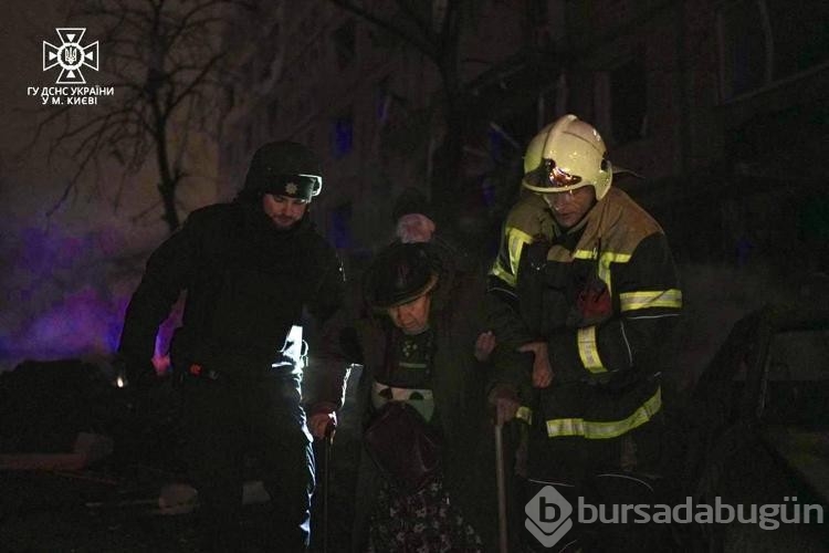 Kiev'e gece yapılan roket saldırısında 53 kişi yaralandı
