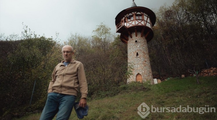 "Rapunzel"den ilham aldı, kule inşa etti

