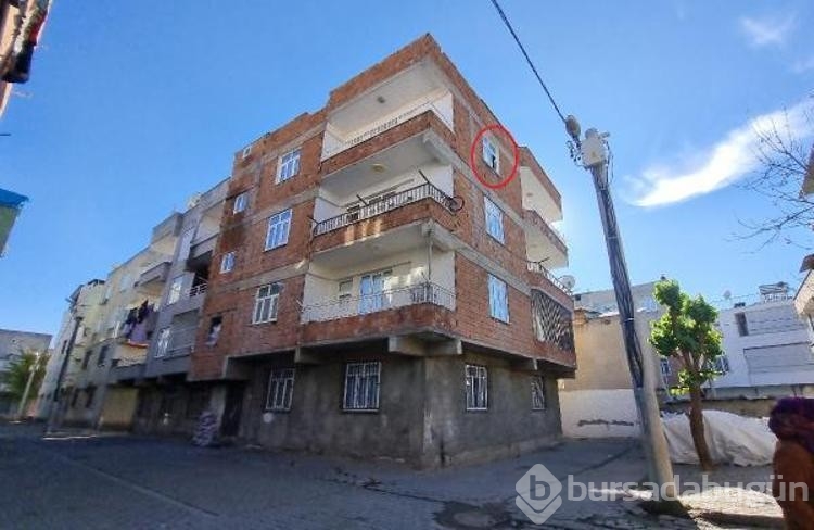 Diyarbakır'da evinde vurulan kadını komşu çocuğu vurdu