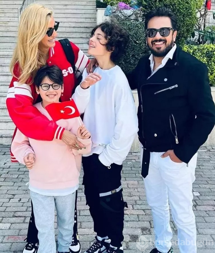 Ödül törenine Gözde Kansu ile giden Emre Altuğ'dan açıklama