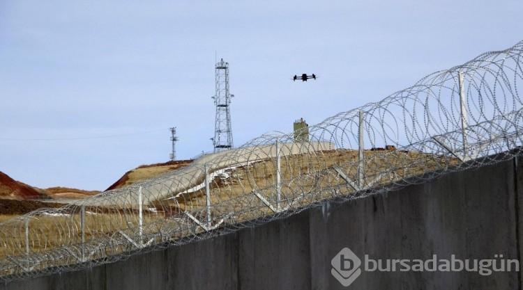 Van-İran sınırına örülen güvenlik duvarının 170 kilometresi tamamlandı