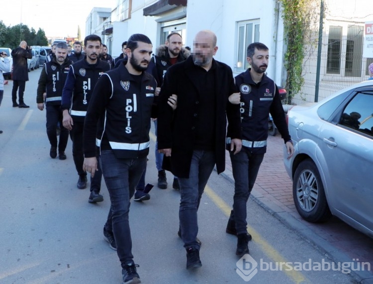 İhaleye fesat karıştırıp, karşılığında 'estetik ameliyat' yaptırmış!