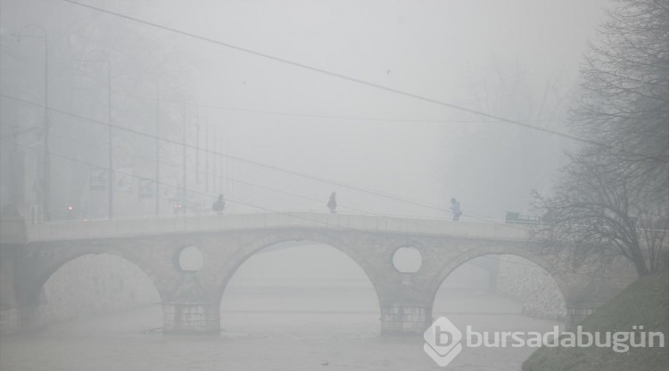 Saraybosna'da hava kirliliği nedeniyle görüş mesafesi azaldı
