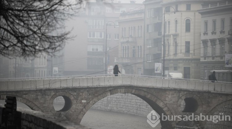 Saraybosna'da hava kirliliği nedeniyle görüş mesafesi azaldı
