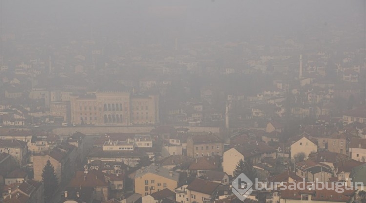 Saraybosna'da hava kirliliği nedeniyle görüş mesafesi azaldı
