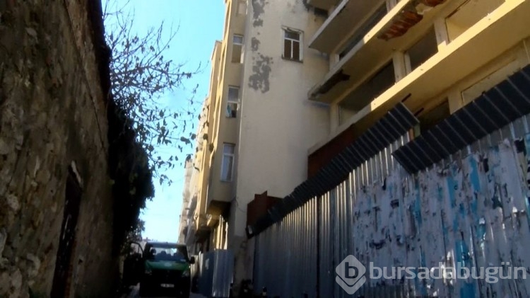 Beyoğlu'nda boş binada ceset bulundu
