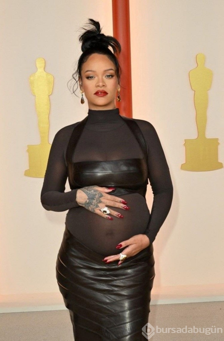 Rihanna yeni albümü için ipucu verdi!