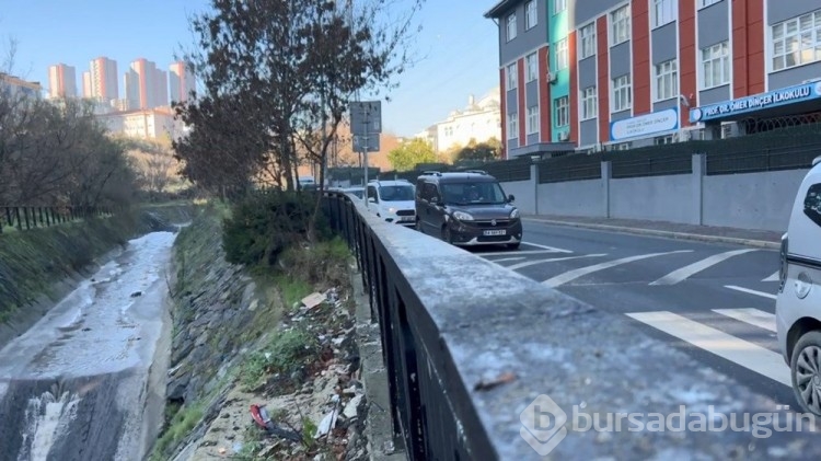 Esenyurt'ta köpüklü dere tedirginliği
