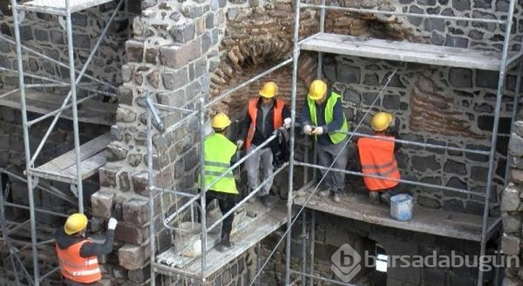 Diyarbakır surlarındaki 70 burç restore edildi