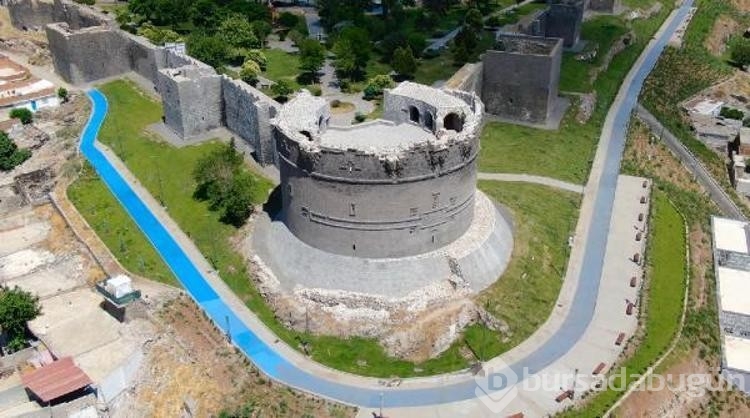 Diyarbakır surlarındaki 70 burç restore edildi
