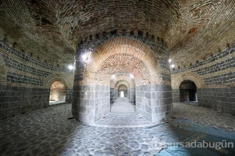 Diyarbakır surlarındaki 70 burç restore edildi