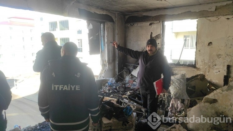 Kars'taki doğalgaz patlamasında 14 daire hasar gördü
