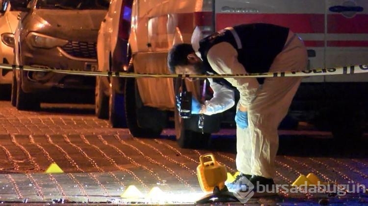  Kız arkadaşını beklerken silahlarla saldırıya uğrayan bir kişi hayatını kaybetti