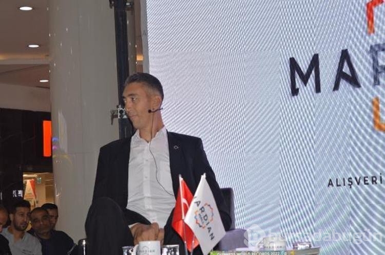 Yılın en uzun gecesini dünyanın en uzun adamıyla kutladılar