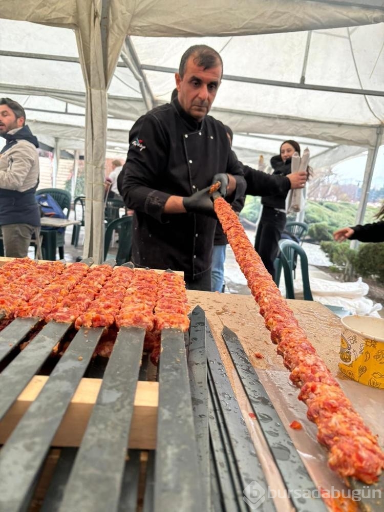 Adana kebabı yeme yarışması