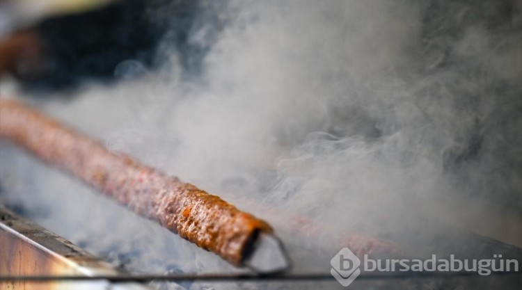 Ankara'da 15 metrelik Adana kebabı yapıldı
