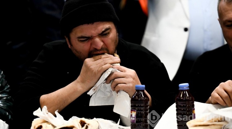 Ankara'da 15 metrelik Adana kebabı yapıldı

