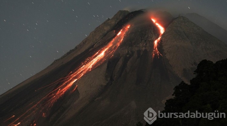 Merapi Yanardağı'nda volkanik hareketlilik

