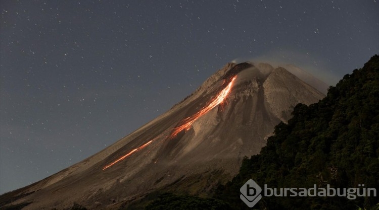 Merapi Yanardağı'nda volkanik hareketlilik
