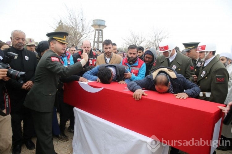 Pençe-Kilit şehitlerine gözyaşlarıyla veda