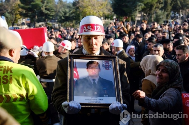 Pençe-Kilit şehitlerine gözyaşlarıyla veda