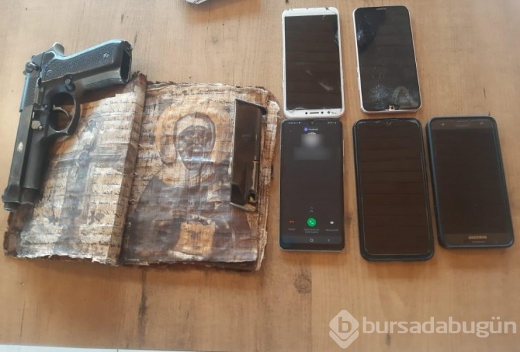 Bursa'da ceylan derisine yazılı 2 bin yıllık İncil ele geçirildi