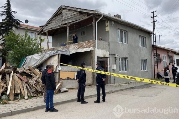 Eskişehir'de annesini öldüren çocuğa 38 yıl, babasına ömür boyu hapis!