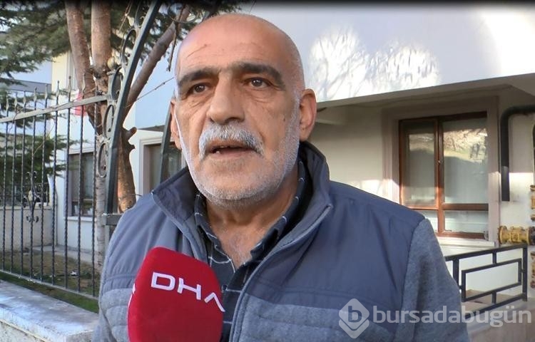Yokuşta kayan yol silindiri, 7 araca çarptı
