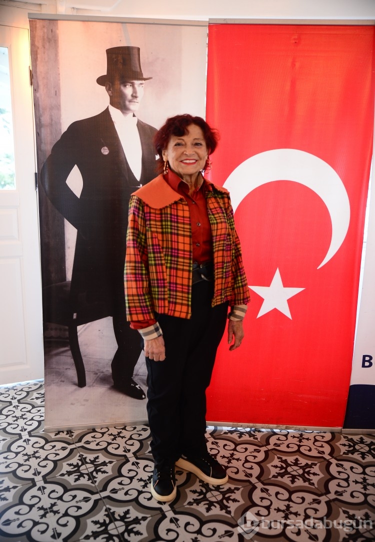 Dünya ilklerini başaran Türk kadınlarını paylaştılar
