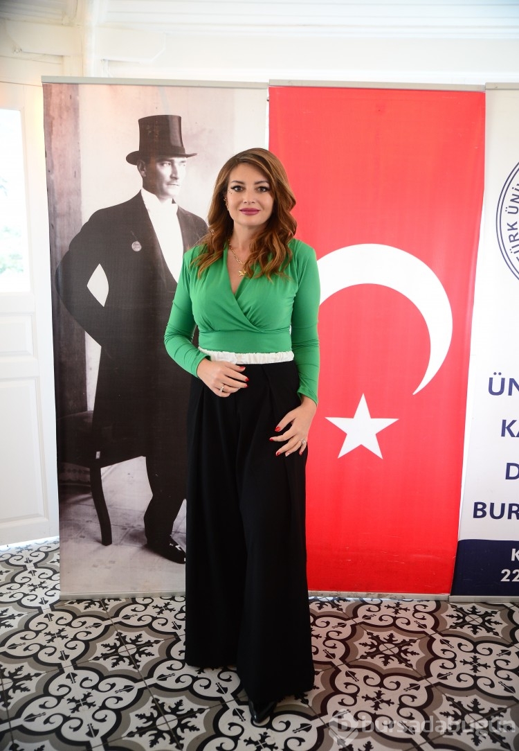 Dünya ilklerini başaran Türk kadınlarını paylaştılar
