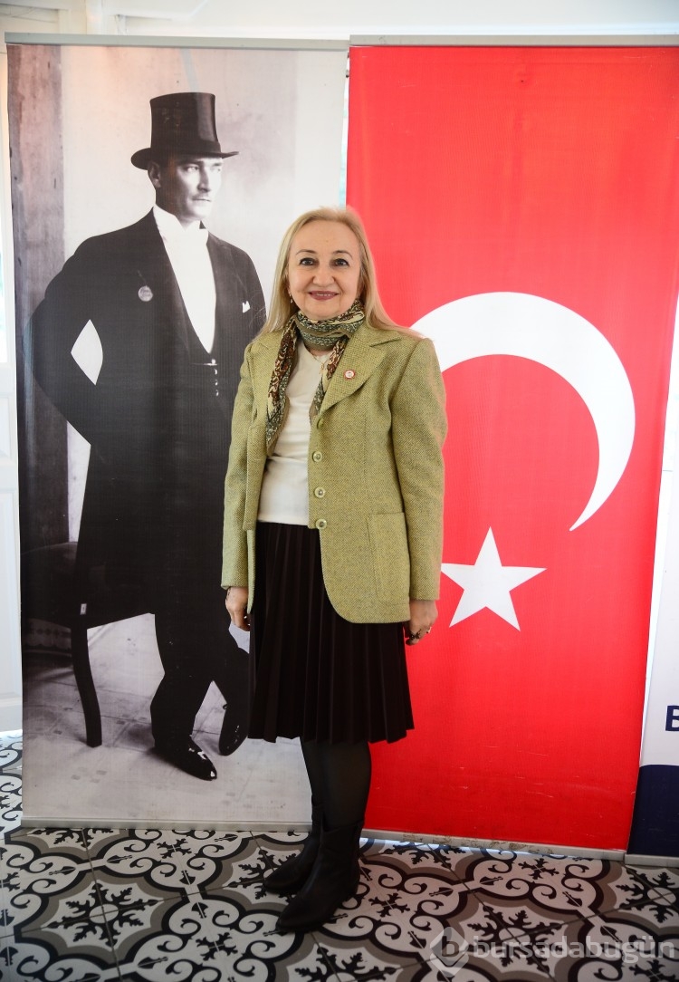 Dünya ilklerini başaran Türk kadınlarını paylaştılar
