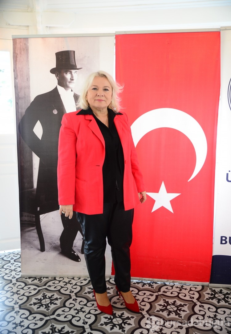 Dünya ilklerini başaran Türk kadınlarını paylaştılar
