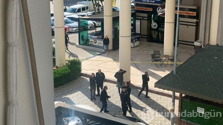 Taksideki kutu polisi alarma geçirdi
