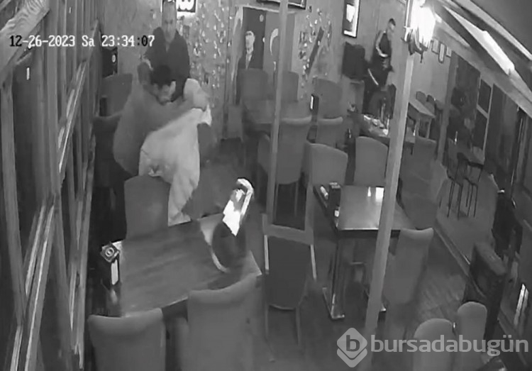 Kafedeki yüksek ses tartışması cinayetle bitti
